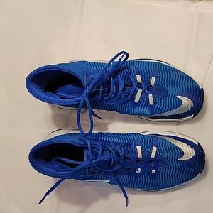 Nike Zoom Clear Out size 11 blue and white lace up Basketball shoes.